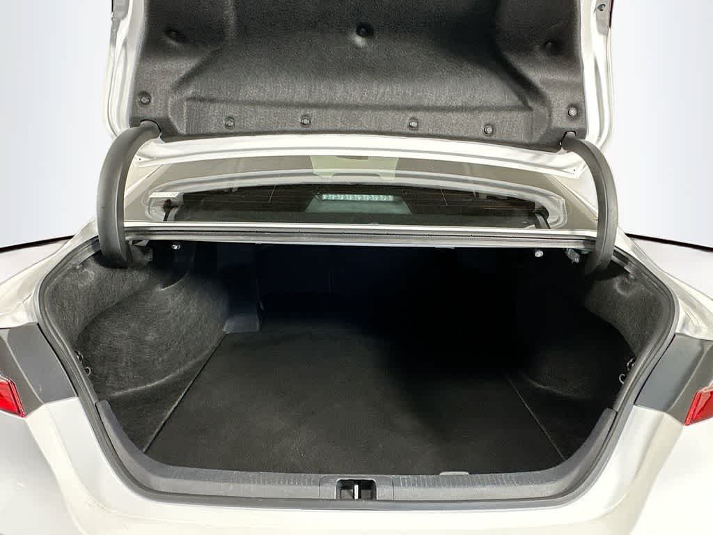 Toyota Camry LE 2024