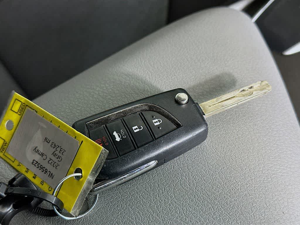 2022 Toyota Camry LE