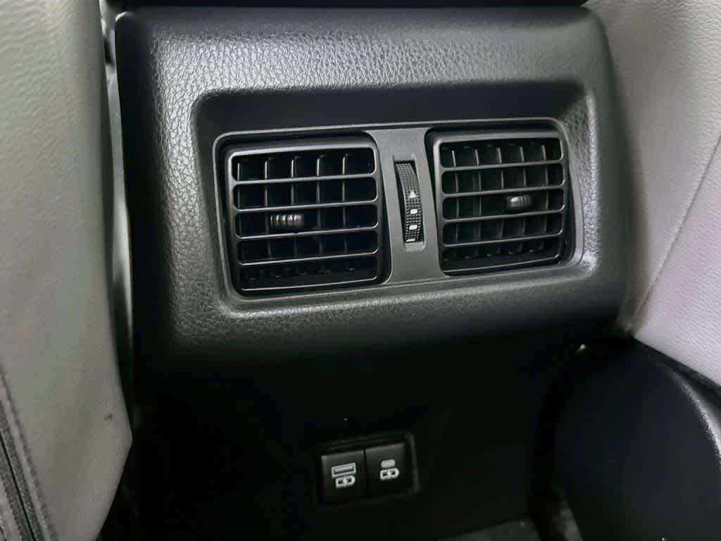 Toyota Camry SE 2025