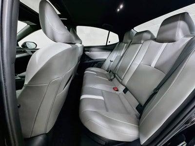 Toyota Camry SE 2025