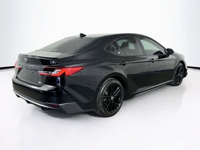 Toyota Camry SE 2025