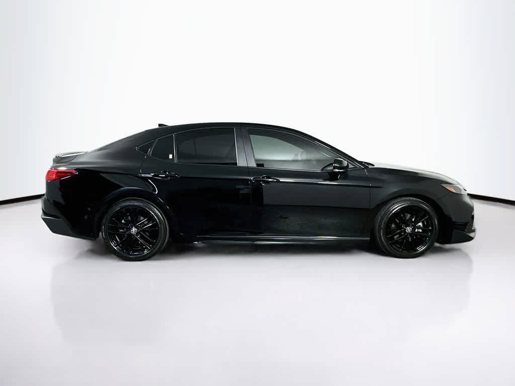 Toyota Camry SE 2025