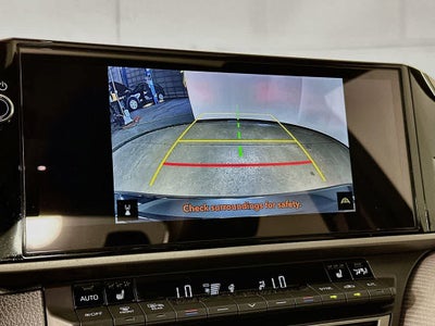 Toyota Camry SE 2025