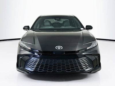 Toyota Camry SE 2025