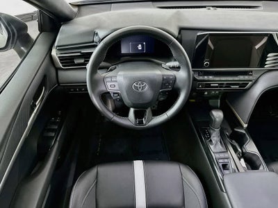 Toyota Camry SE 2025