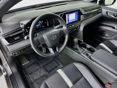 Toyota Camry SE 2025