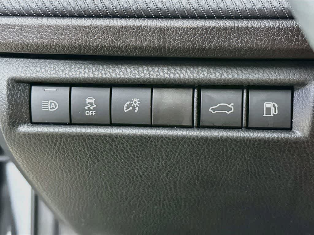 Toyota Camry SE 2025