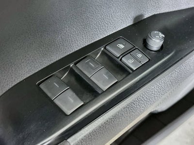 Toyota Camry SE 2025