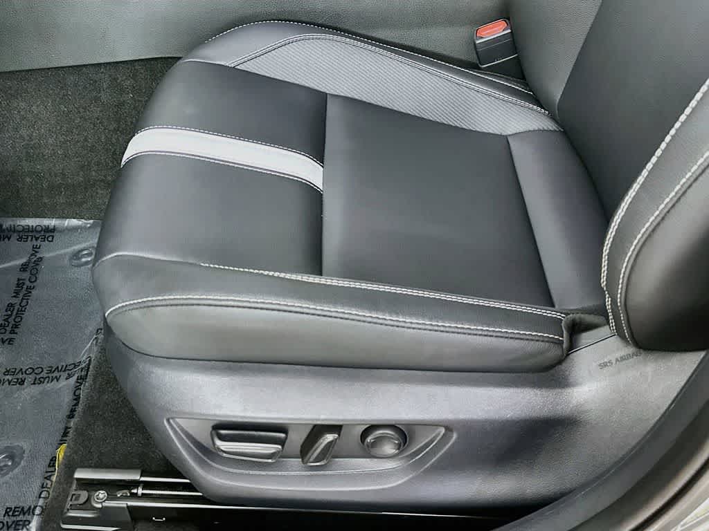 Toyota Camry SE 2025