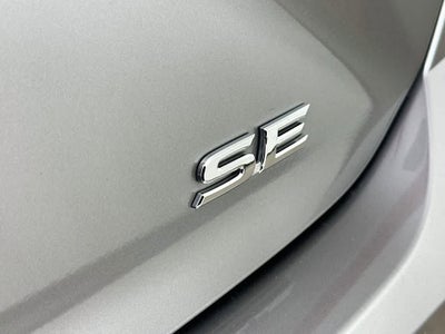 Toyota Camry SE 2025