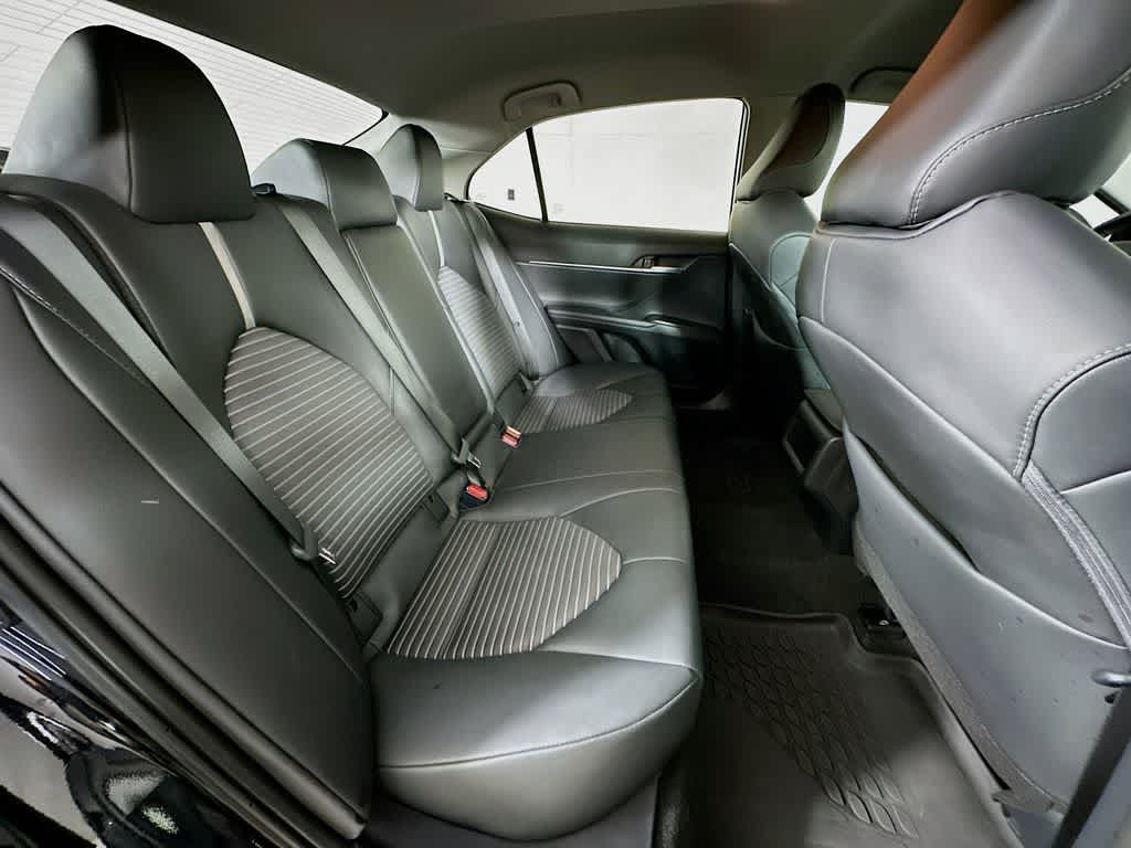 Toyota Camry SE 2024