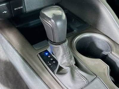 Toyota Camry SE 2021