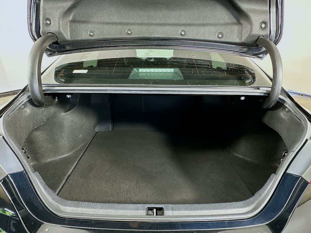 Toyota Camry SE 2021