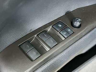 Toyota Camry SE 2021