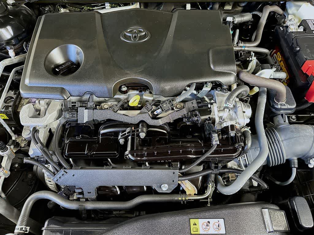 Toyota Camry SE 2021