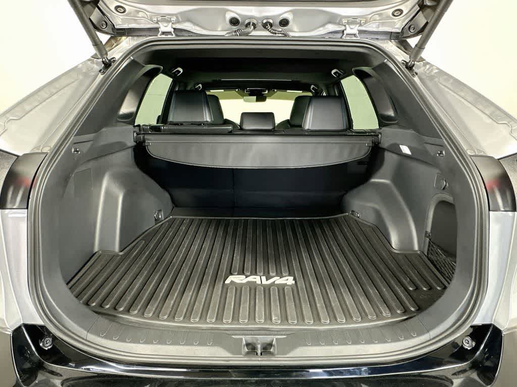 Toyota RAV4 Hybrid XSE 2025