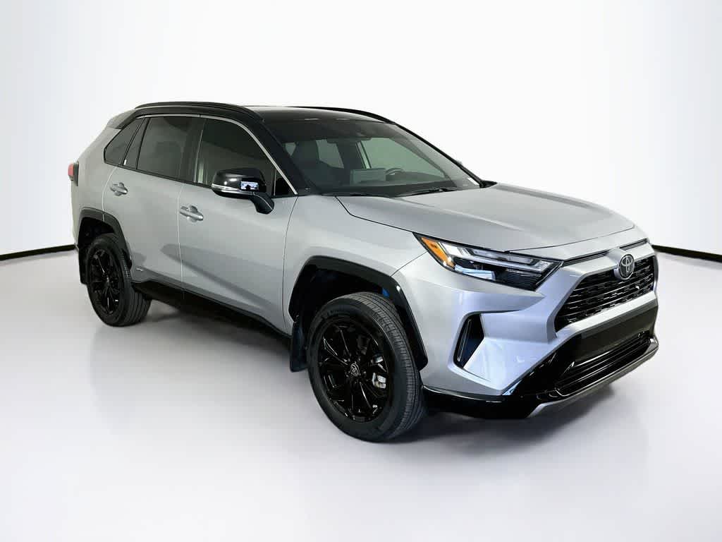 Toyota RAV4 Hybrid XSE 2025
