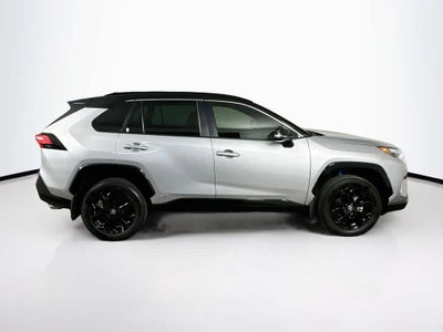 Toyota RAV4 Hybrid XSE 2025