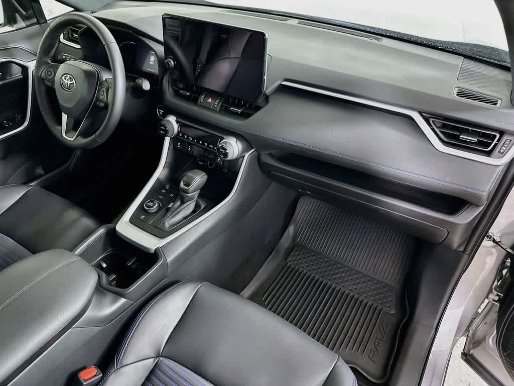 Toyota RAV4 Hybrid XSE 2025