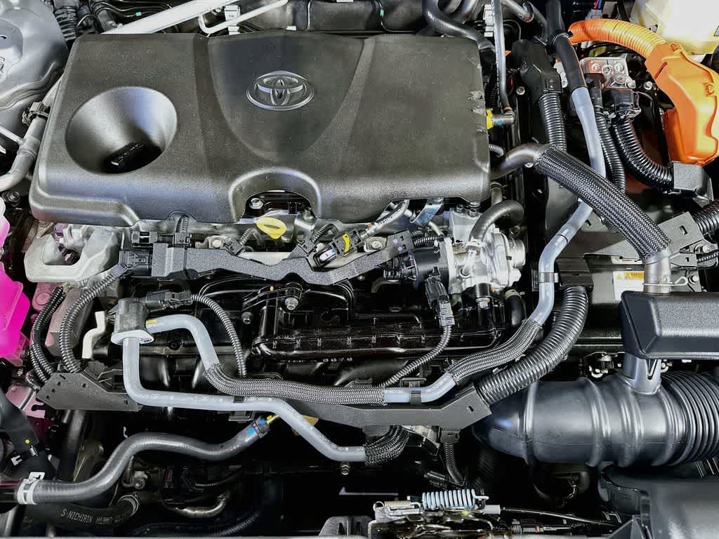 Toyota RAV4 Hybrid XSE 2025