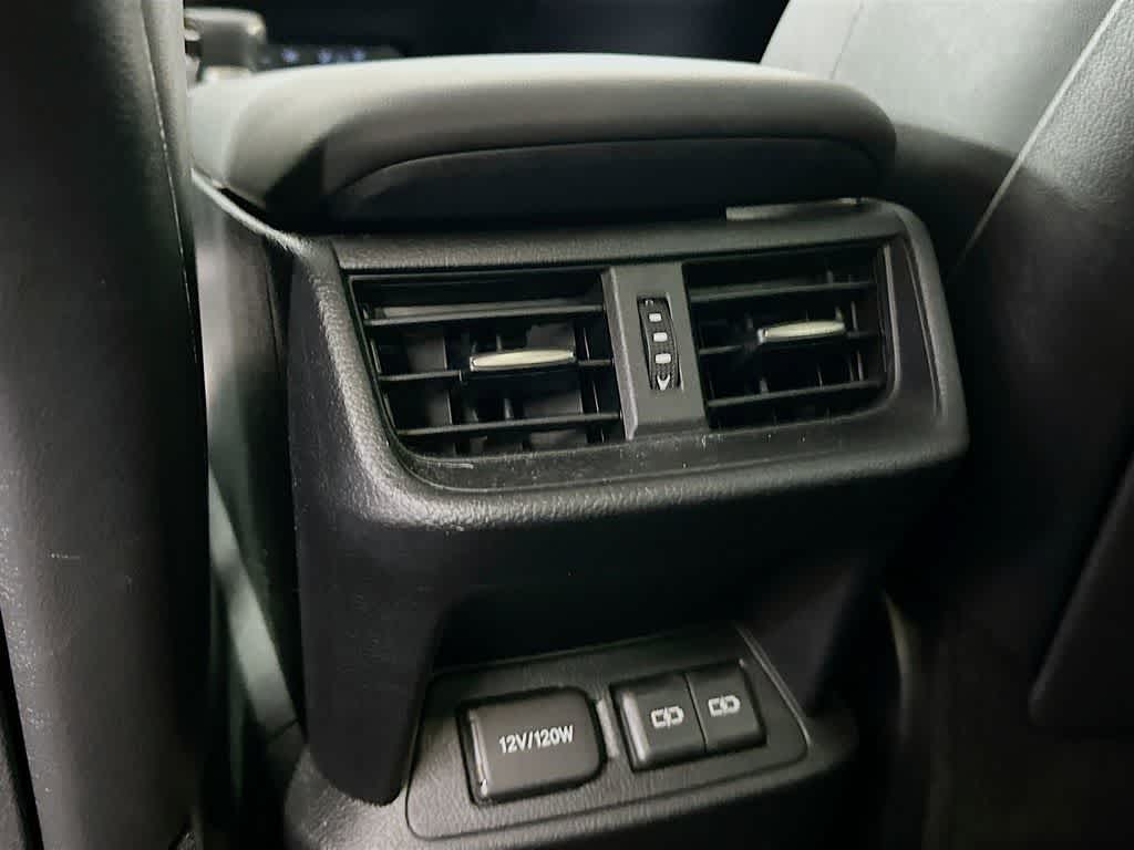 Comportamiento en carretera del Lexus ES 350 F SPORT 2024