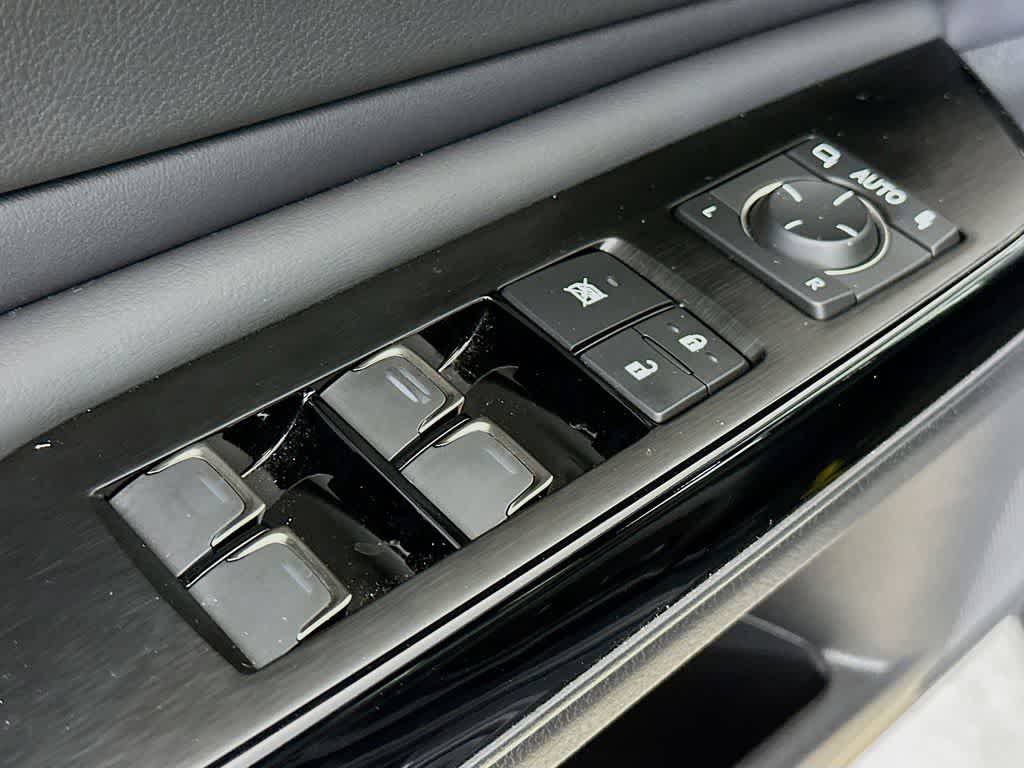 Comportamiento en carretera del Lexus ES 350 F SPORT 2024