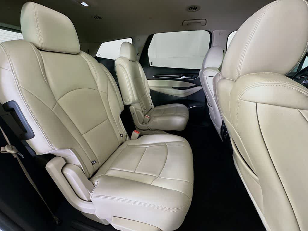 Buick Enclave Essence 2021