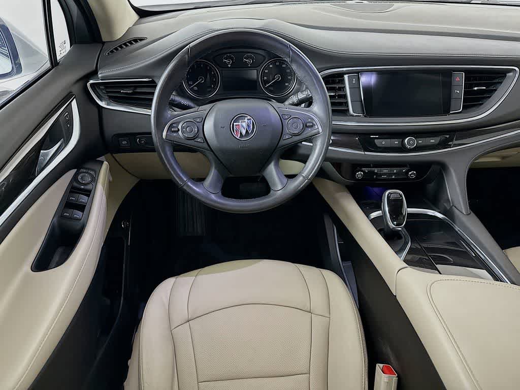 Buick Enclave Essence 2021