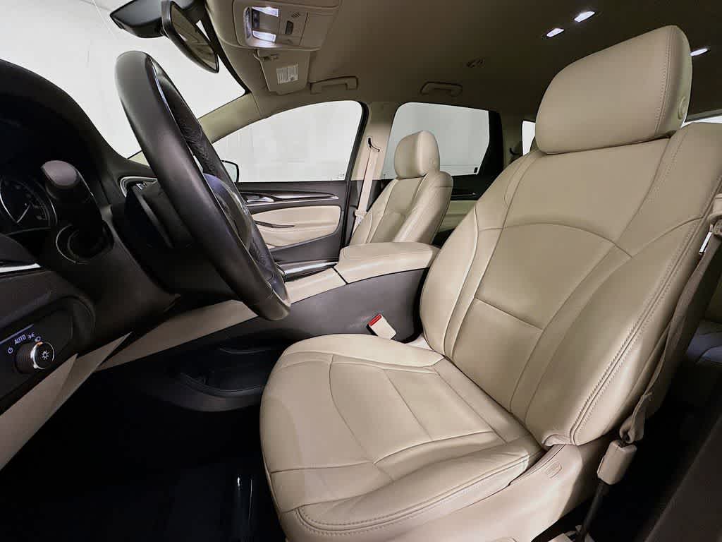 Buick Enclave Essence 2021