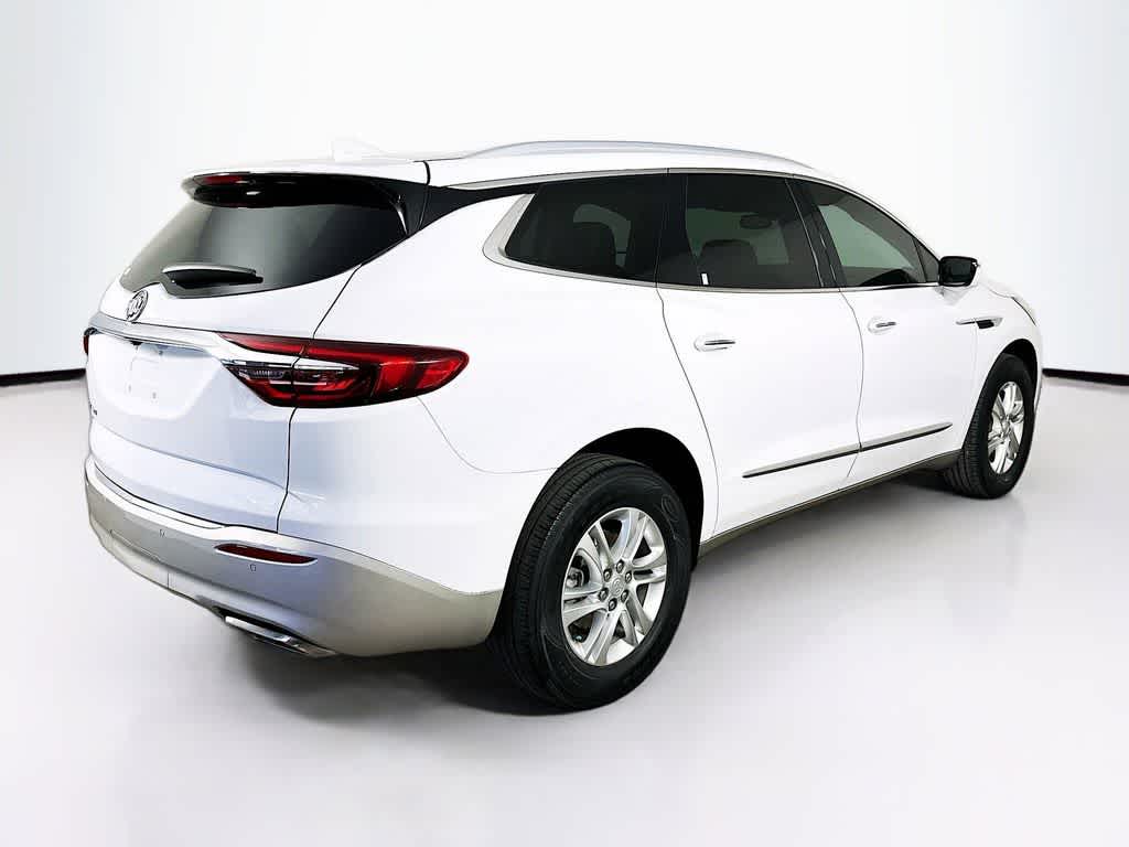 Buick Enclave Essence 2021