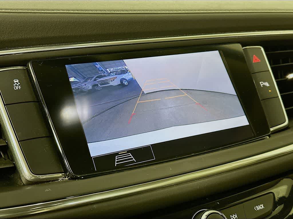 Buick Enclave Essence 2021