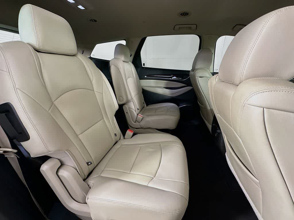 Buick Enclave Essence 2021