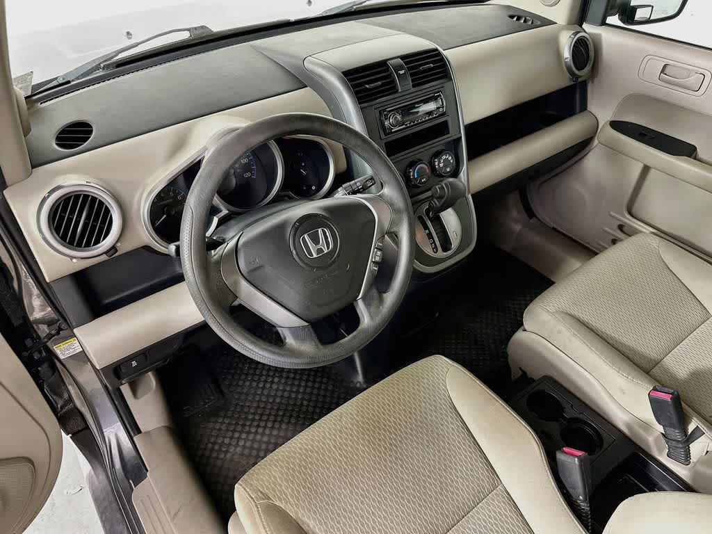 Honda Element LX 2011