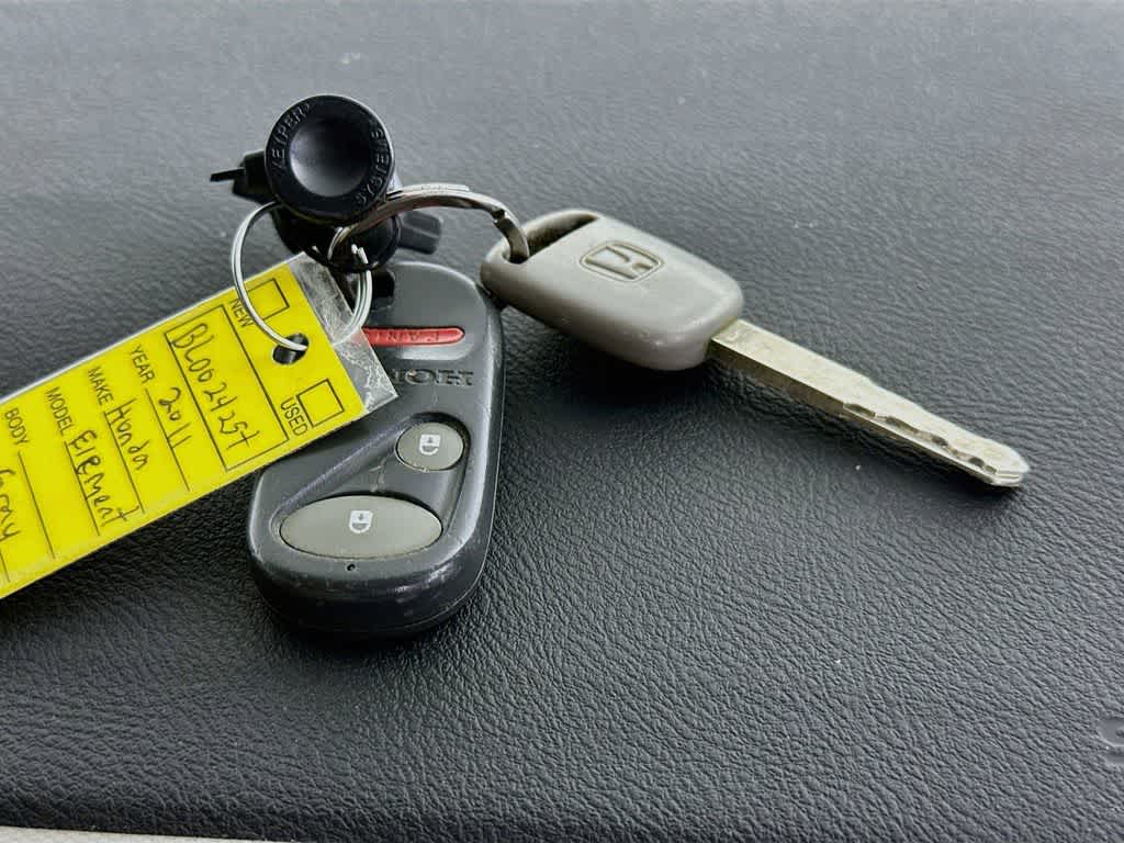 Honda Element LX 2011