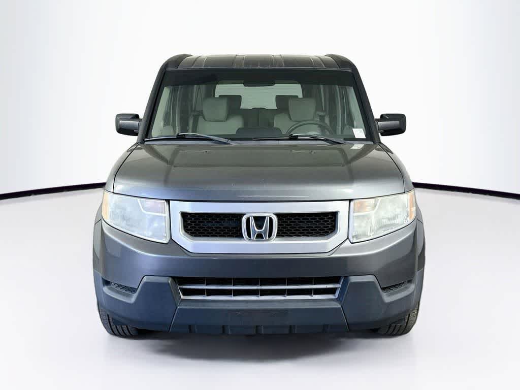 Honda Element LX 2011