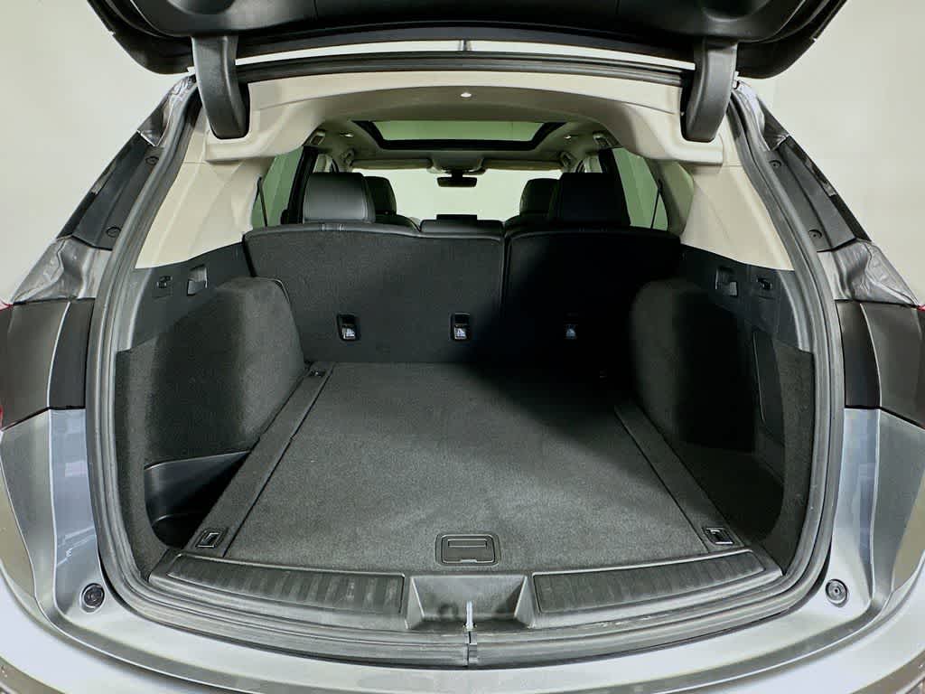 Acura RDX 2023 con paquete tecnológico