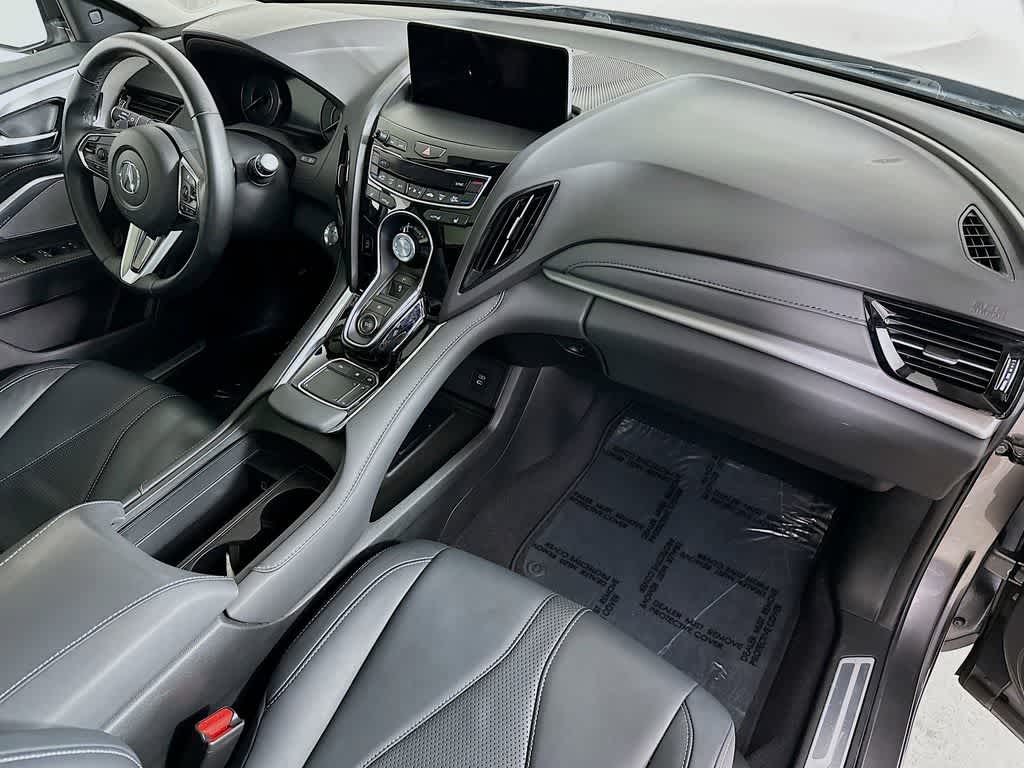 Acura RDX 2023 con paquete tecnológico