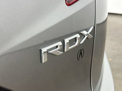 Acura RDX 2023 con paquete tecnológico