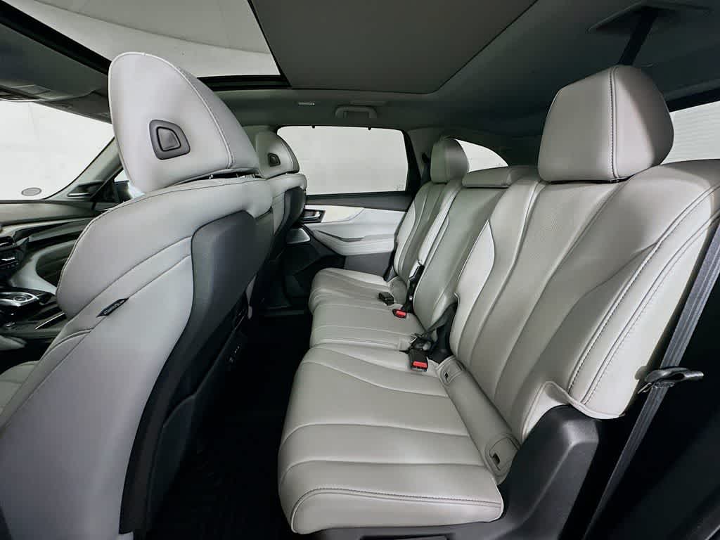 Acura MDX 2025 con paquete tecnológico