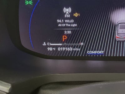 Acura MDX 2025 con paquete tecnológico