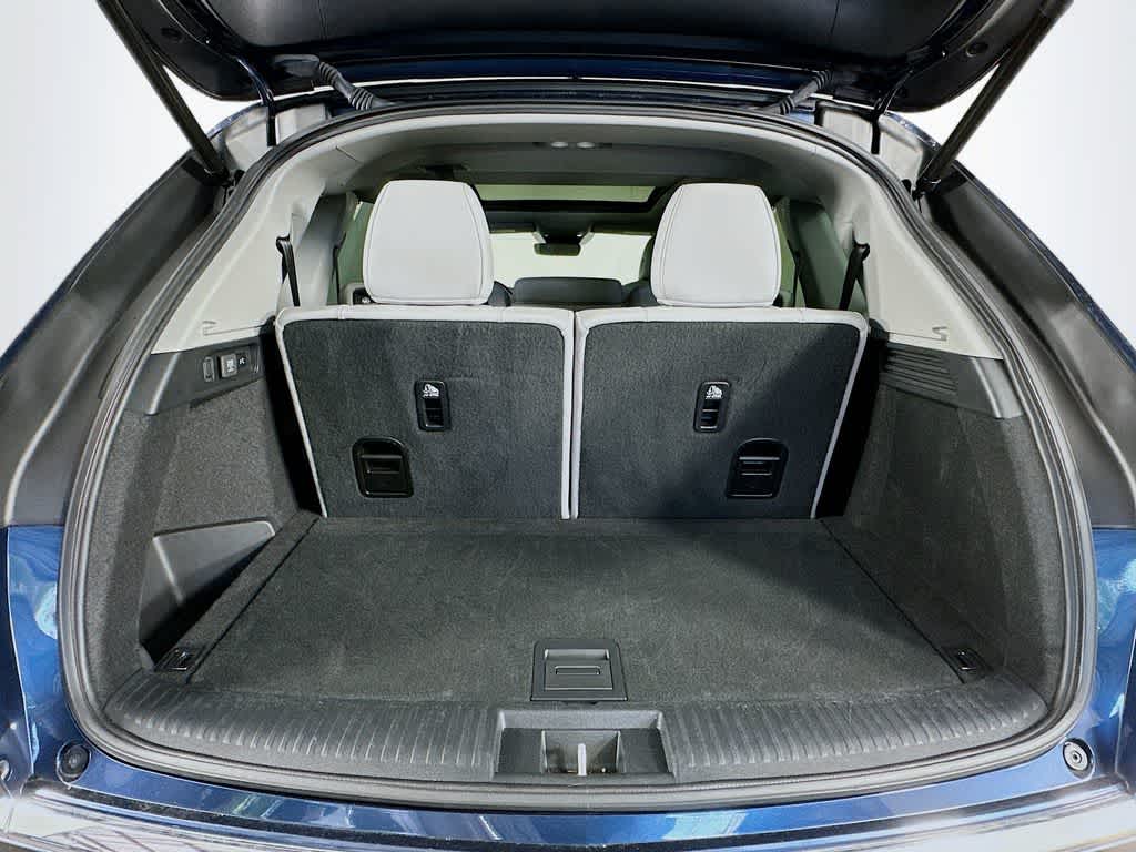 Acura MDX 2025 con paquete tecnológico
