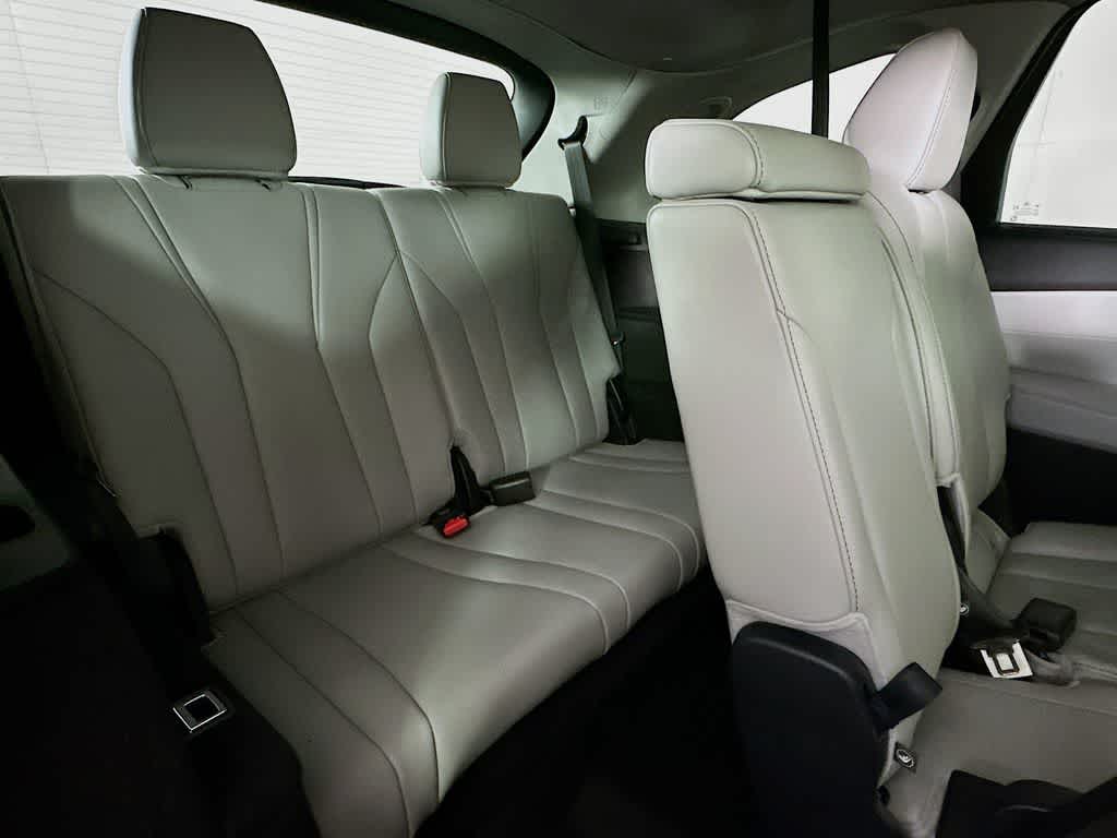 Acura MDX 2025 con paquete tecnológico