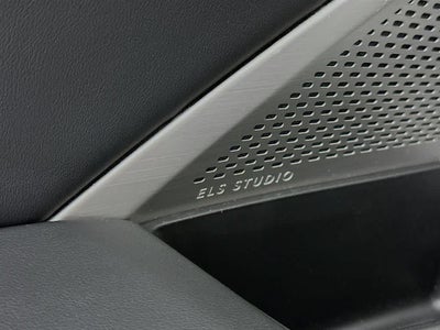 Acura MDX 2023 con paquete tecnológico