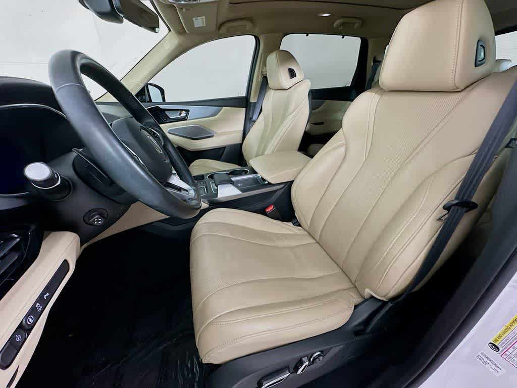 Acura MDX 2023 con paquete tecnológico