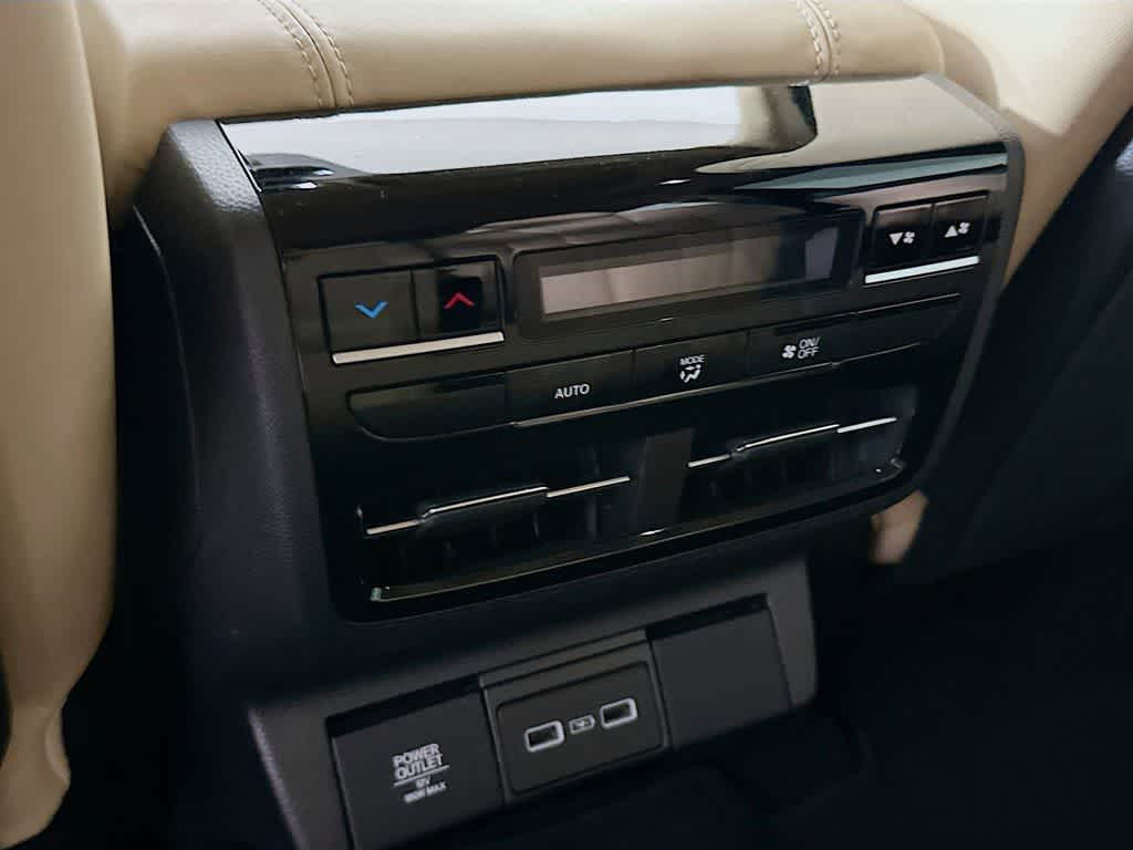 Acura MDX 2023 con paquete tecnológico