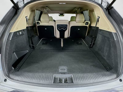 Acura MDX 2023 con paquete tecnológico