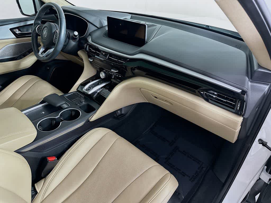 Acura MDX 2023 con paquete tecnológico