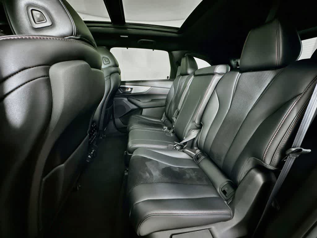 Acura MDX 2023 con paquete A-Spec