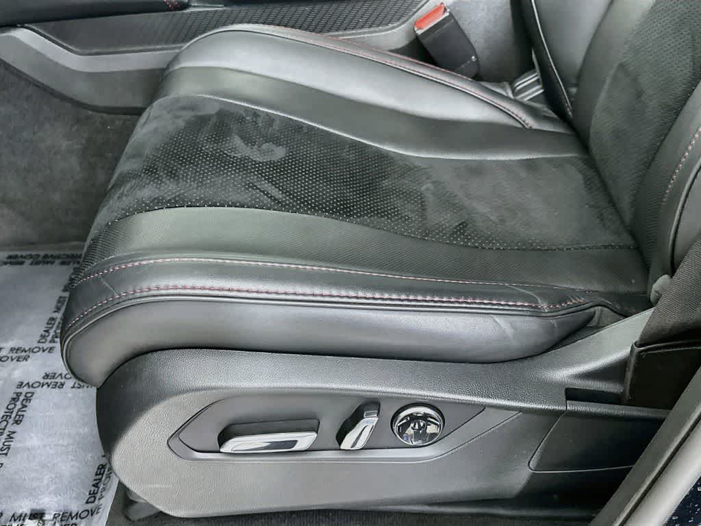 Acura MDX 2023 con paquete A-Spec