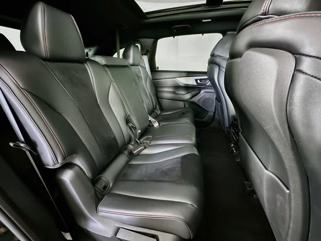 Acura MDX 2023 con paquete A-Spec